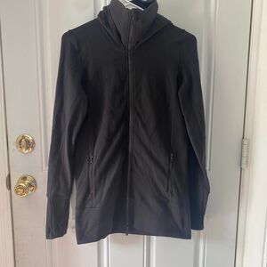 Lululemon Women's Black and Grey Jacket